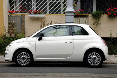 weißer Fiat 500 – Beispiel für Gebrauchtwagenankauf Bischofsheim (Mainspitze)